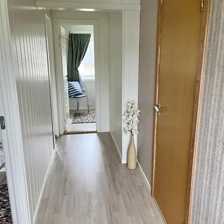 Charming Newly Renovated House With Stunning Views! בית נופש
