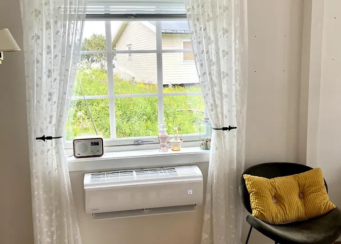 Koselig Nyrestaurert Hus Med Flott Utsikt! *