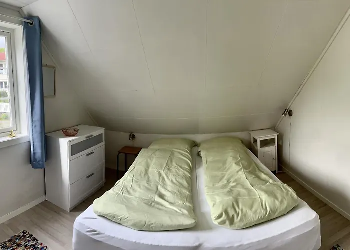 度假居 Koselig Nyrestaurert Hus Med Flott Utsikt!