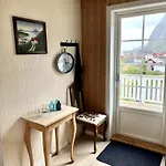 Koselig Nyrestaurert Hus Med Flott Utsikt! Prázdninový dům *